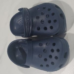Crocs toddler boy shoes